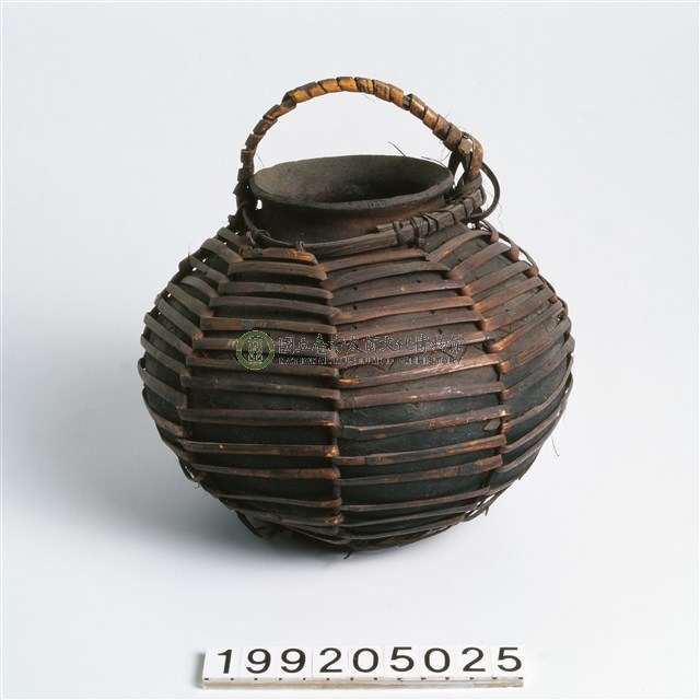 陶壺