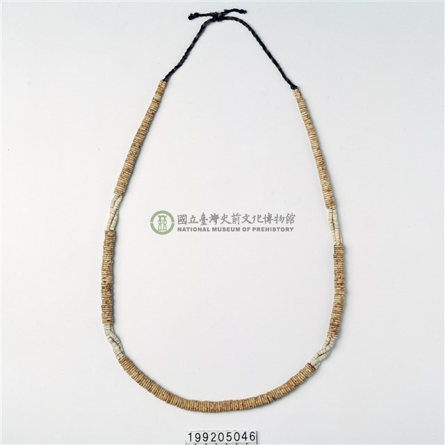 貝珠項飾