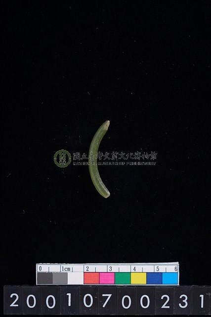 玉耳飾