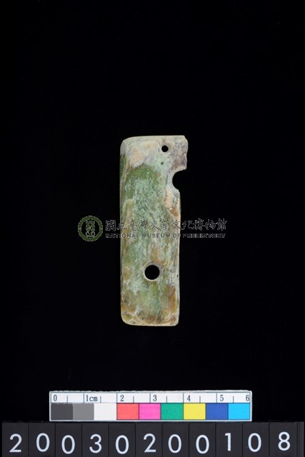 細長型玦形玉耳飾