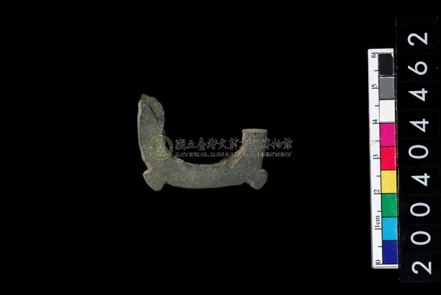 帶四突起環狀板岩玦形耳飾
