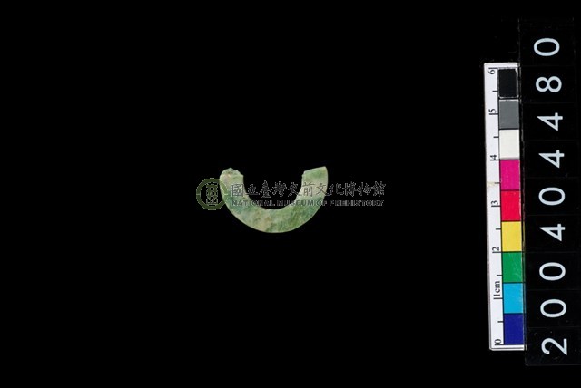 環狀玦形玉耳飾