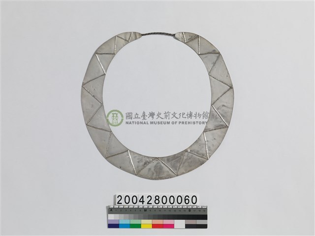 銀製胸飾
