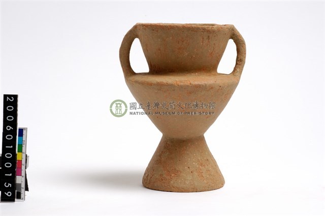 雙豎把折腹圈足陪葬陶罐