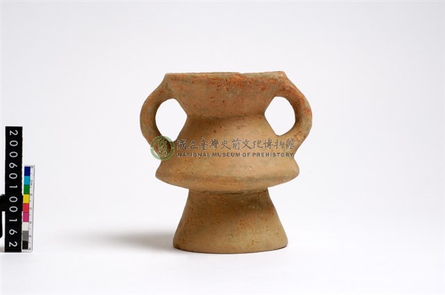 雙豎把折腹圈足陪葬陶罐