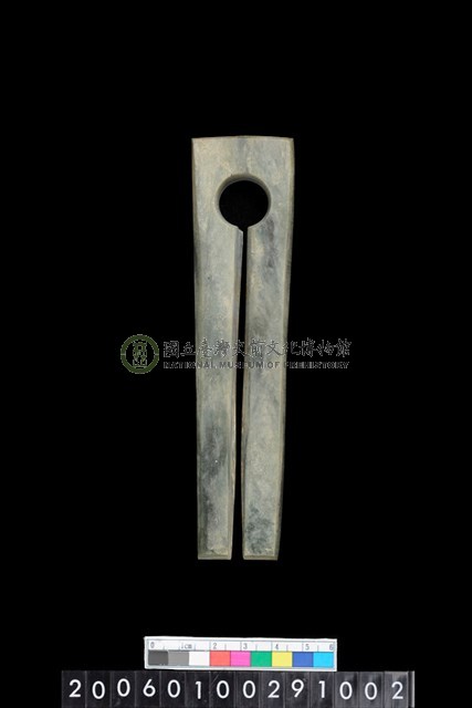 卑南文化長條形玉玦