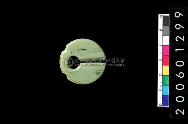 圓核玦形玉耳飾