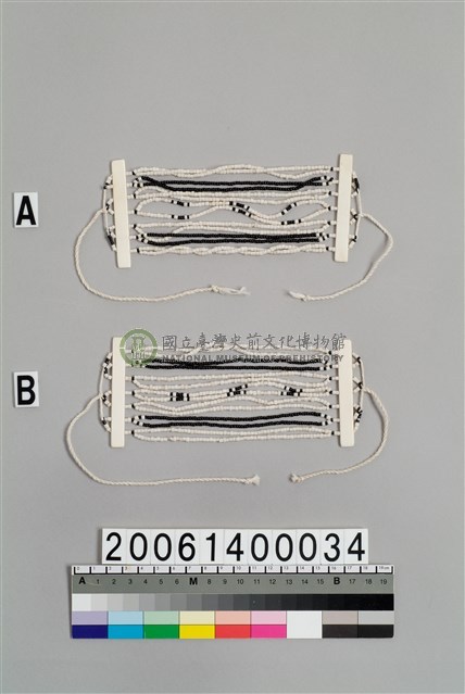 男子腕飾