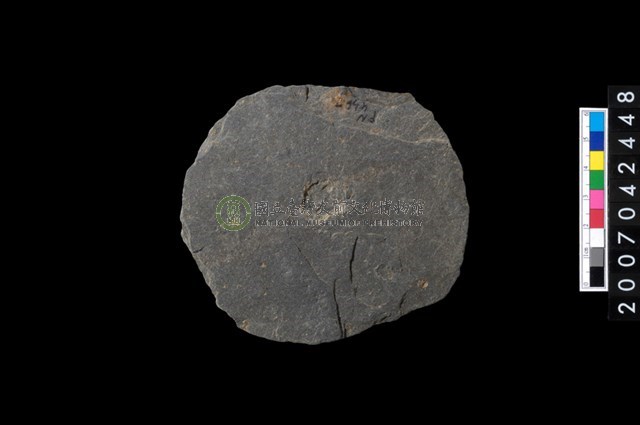 石環製作材料-中央帶啄痕打製圓板