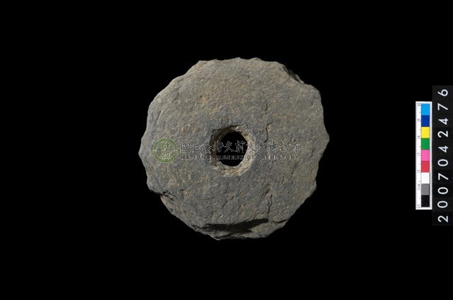 石環製作材料-中央帶小啄孔打製圓板