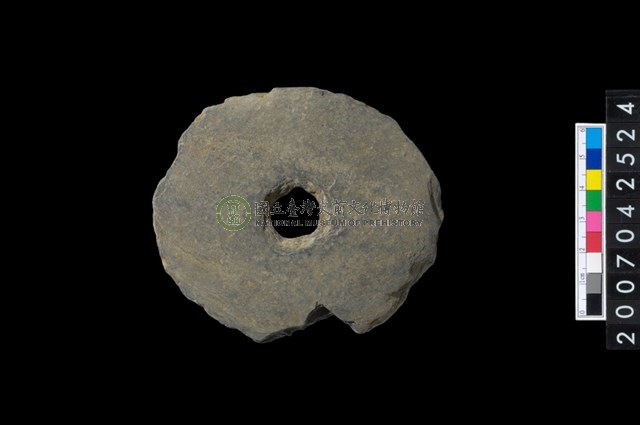 石環製作材料-中央帶小啄孔打製圓板