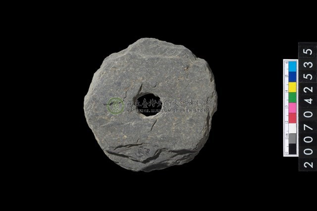 石環製作材料-中央帶小啄孔打製圓板