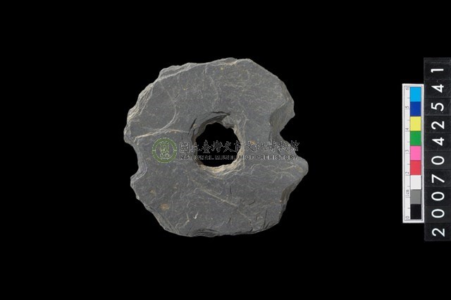 石環製作材料-中央帶小啄孔打製圓板