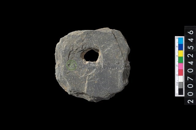 石環製作材料-中央帶小啄孔打製圓板