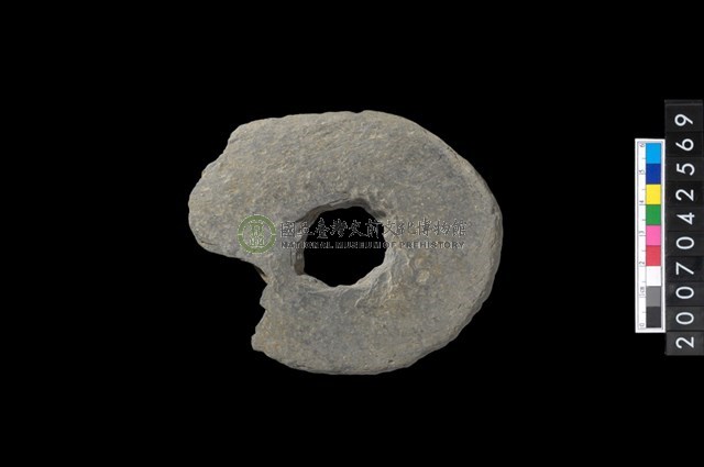 石環製作材料-中央帶大啄孔打製圓板