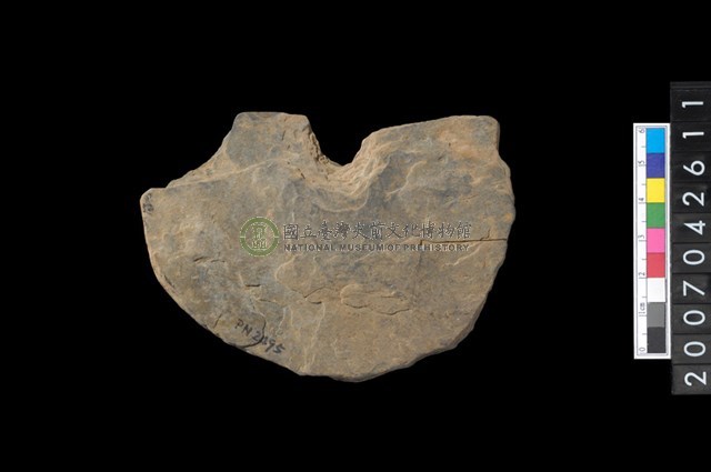 石環製作材料-中央帶小啄孔打製圓板