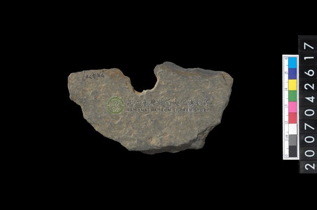 石環製作材料-中央帶小啄孔打製圓板