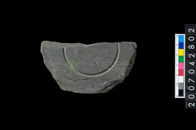 石環製作材料－中央帶旋截痕打製圓板