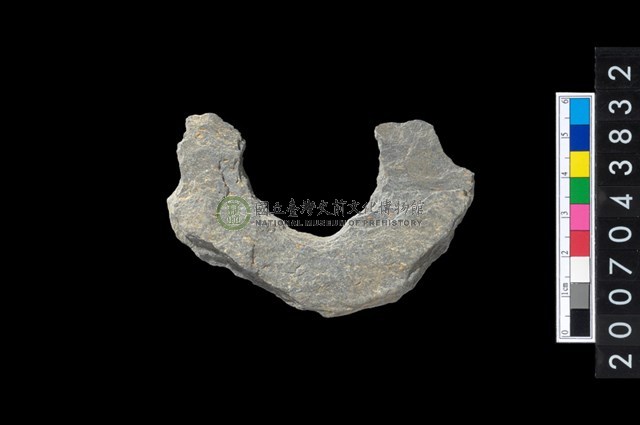 石環製作材料－周緣修整石環粗胚
