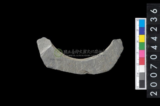 石環製作材料－帶搓磨痕石環粗胚