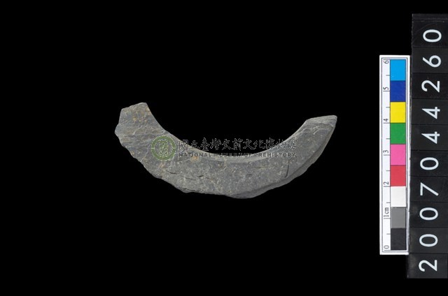 石環製作材料－帶搓磨痕石環粗胚
