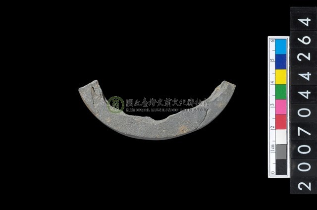 石環製作材料－帶搓磨痕石環粗胚