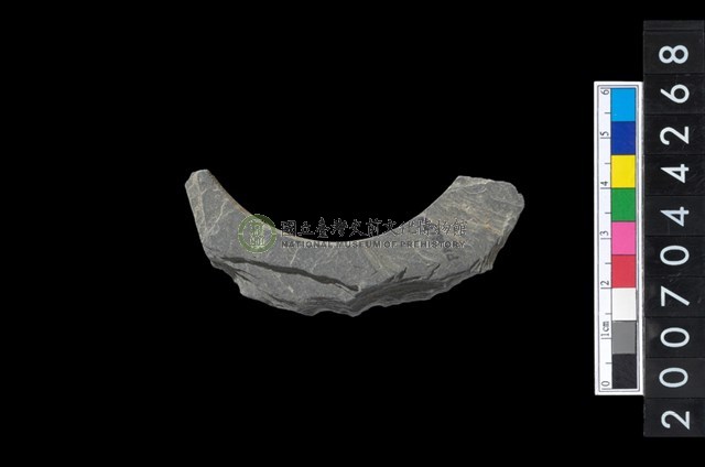 石環製作材料－帶搓磨痕石環粗胚