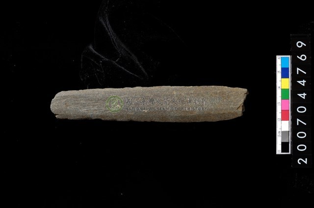 磨製石器殘件