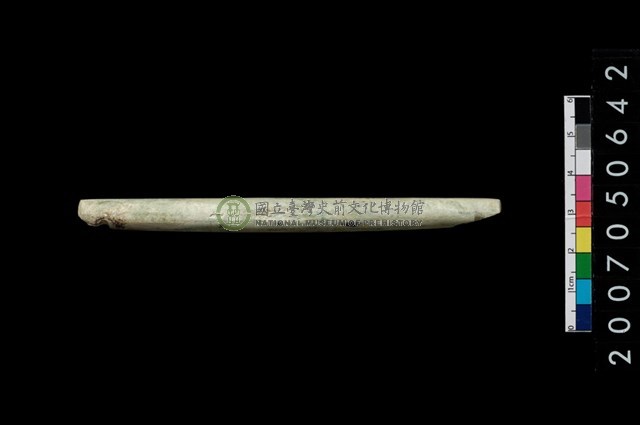 兩端帶穿玉棒