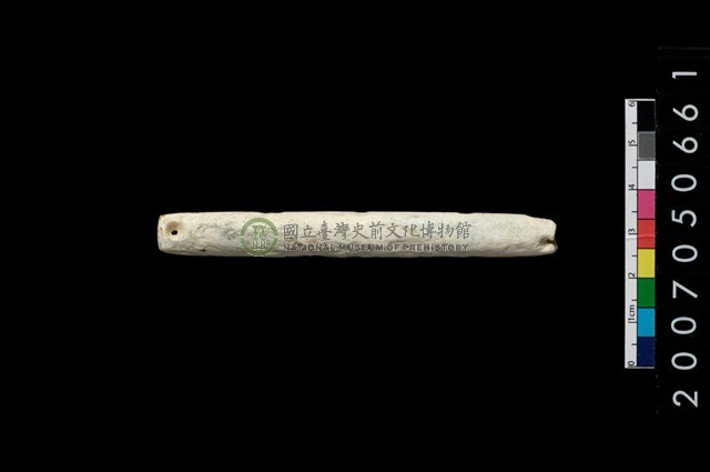 兩端帶穿玉棒
