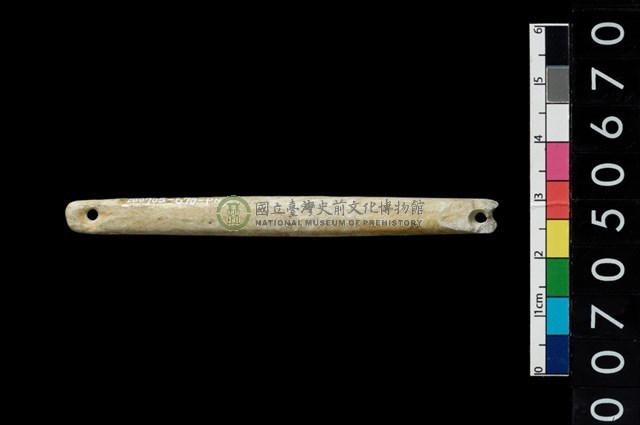 兩端帶穿玉棒