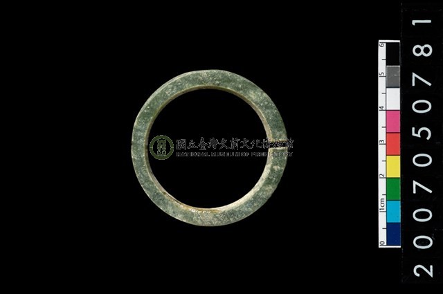 環狀玦形耳飾