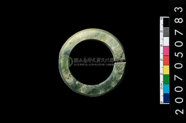 環狀玦形耳飾