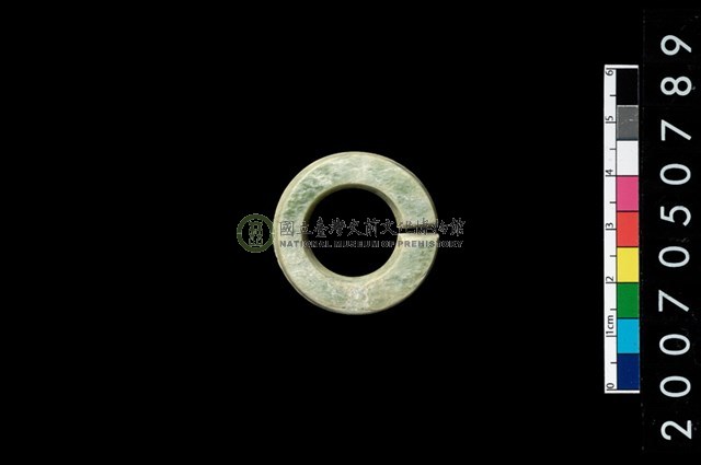環狀玦形耳飾