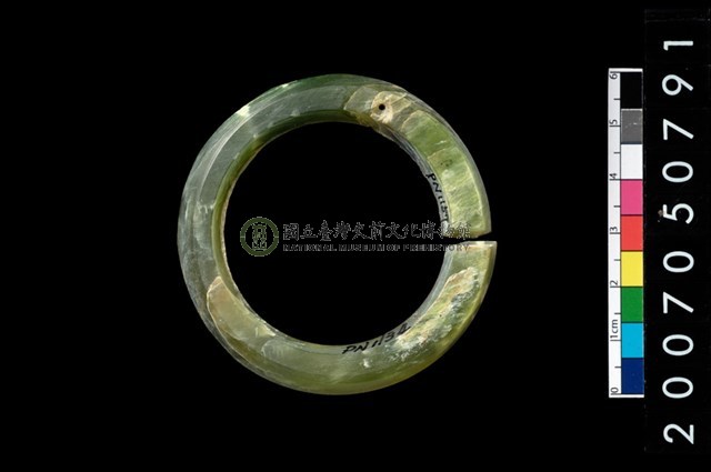 環狀玦形耳飾