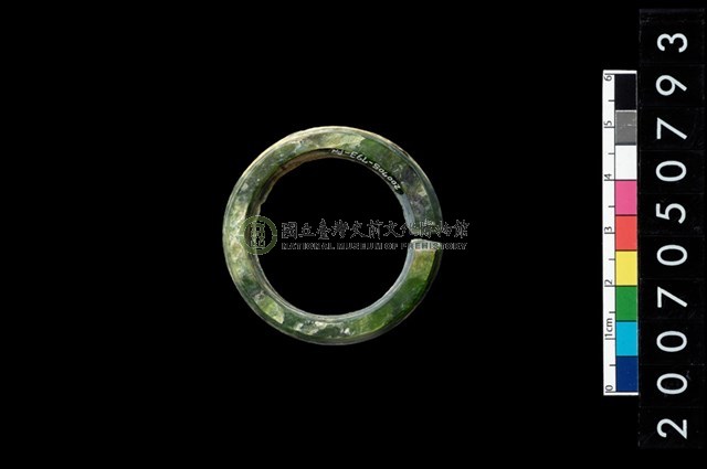 環狀玦形耳飾