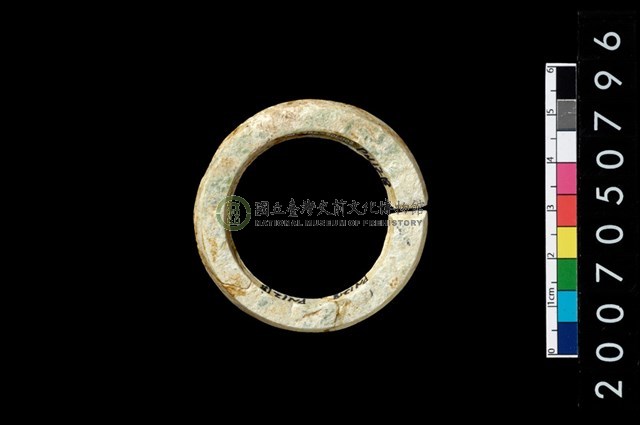 環狀玦形耳飾