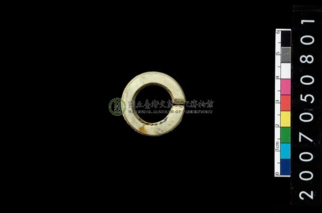 環狀玦形耳飾