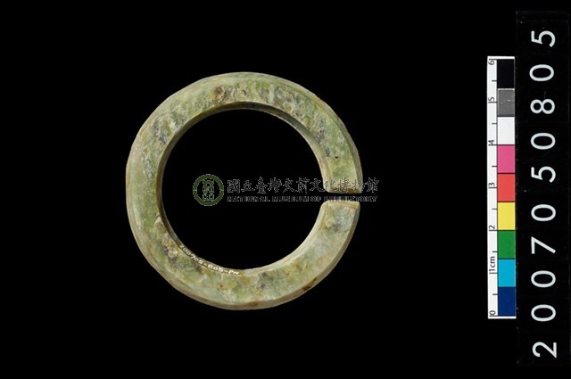 環狀玦形耳飾