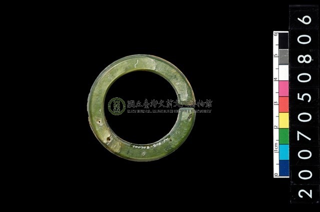 環狀玦形耳飾