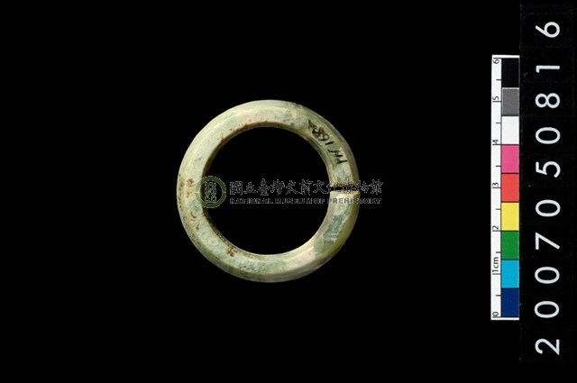 環狀玦形耳飾