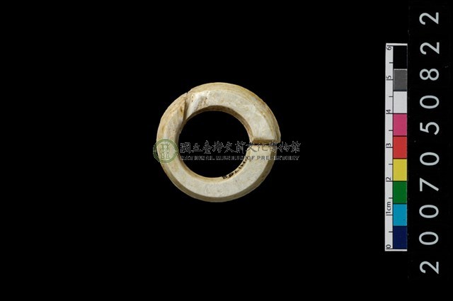 環狀玦形耳飾