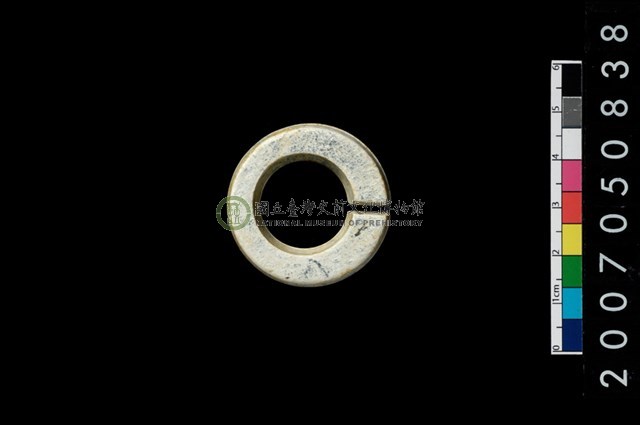 環狀玦形耳飾