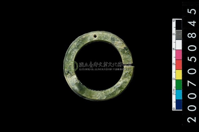環狀玦形耳飾