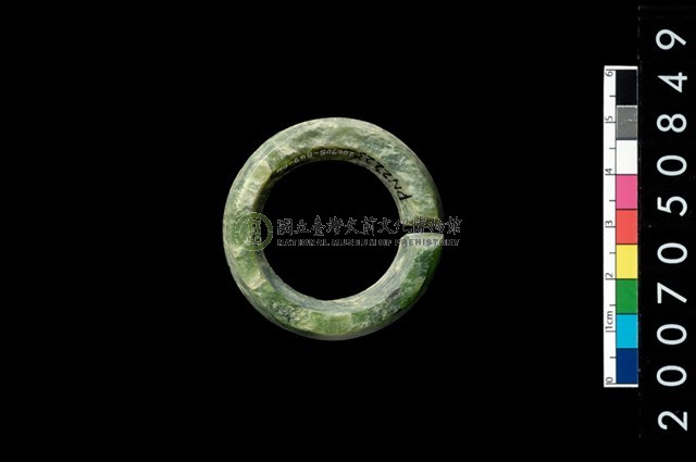 環狀玦形耳飾