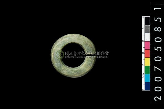 環狀玦形耳飾