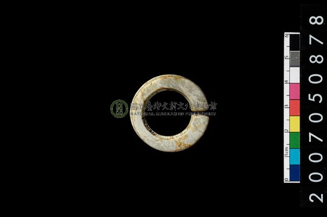 環狀玦形耳飾