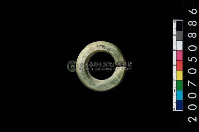 環狀玦形耳飾
