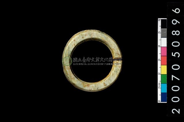 環狀玦形耳飾