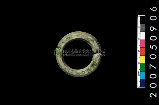 環狀玦形耳飾
